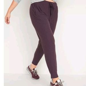 OLD NAVY Mid Rise BREATHE ON Jogger Pants